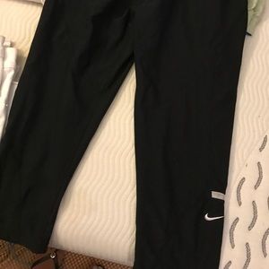 Nike capris leggings
