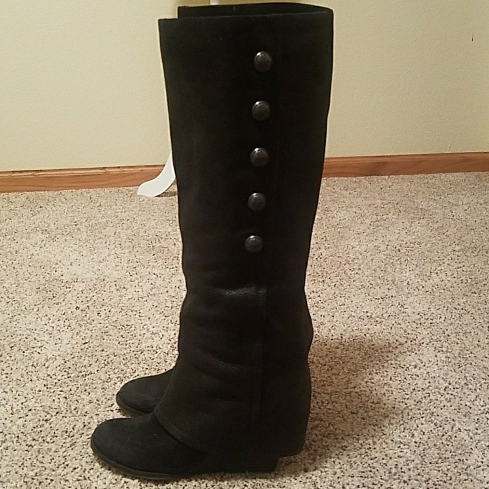 Vince Camuto black wedge boots