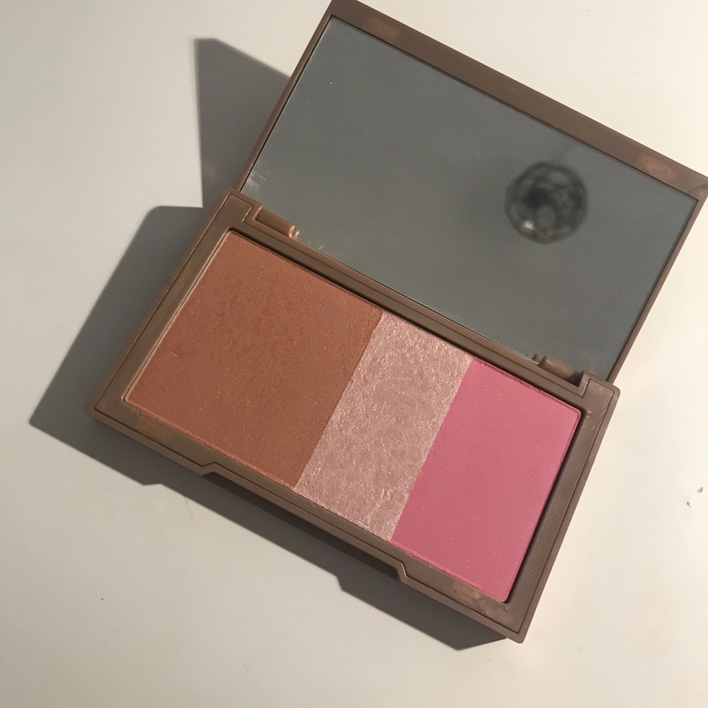 Urban Decay Naked Flush Palette