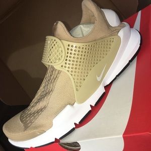 Nike sock dart