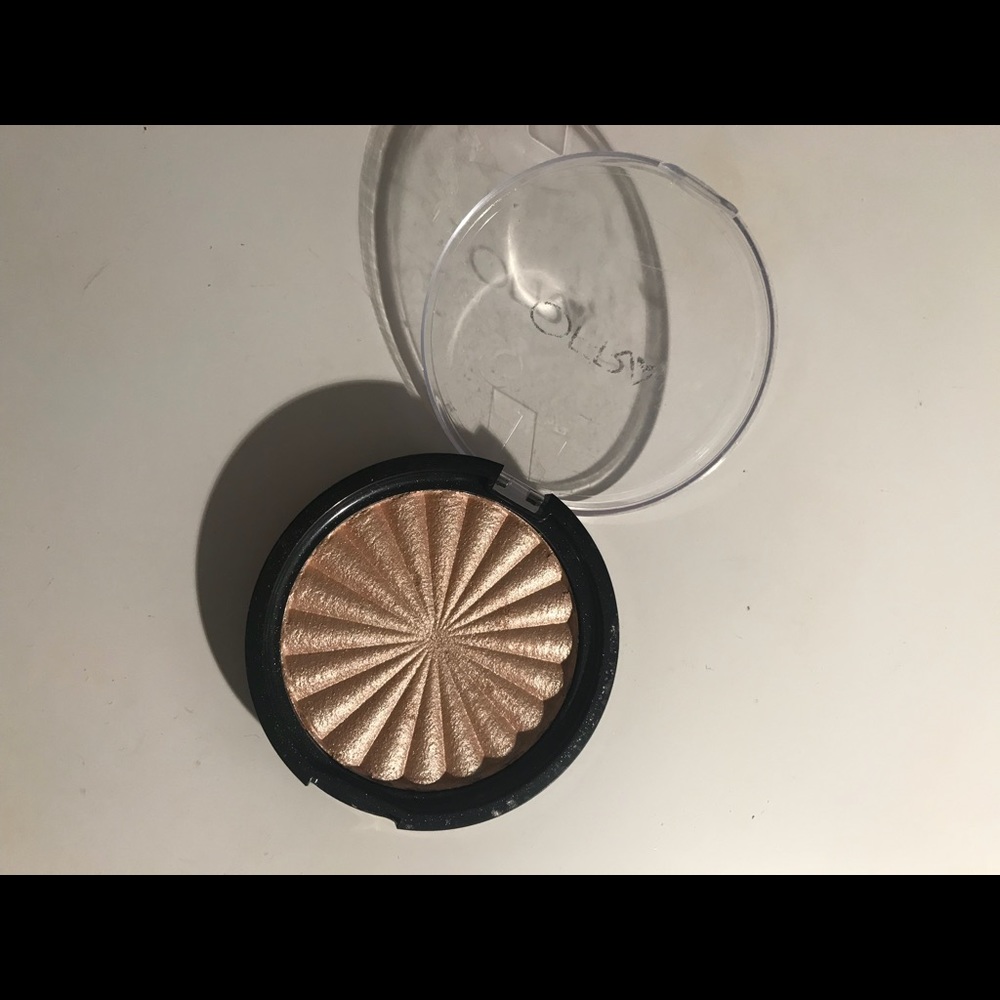 Ofra Rodeo Drive Highlighter