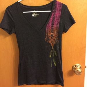 Gray American Eagle Tribal/Feather Design V neck