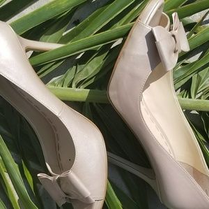 Enzo Angiolini platform peep-toe heels