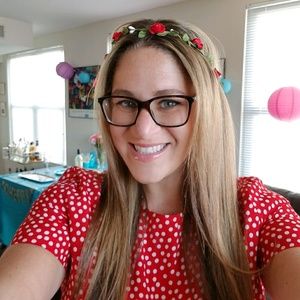 Meet your Posher, Lauren