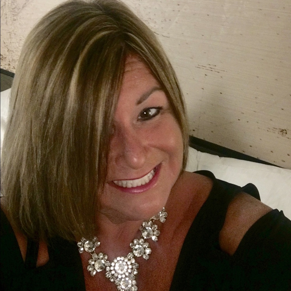 Meet your Posher, Amy