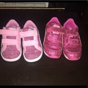 Toddler glitter pumas.