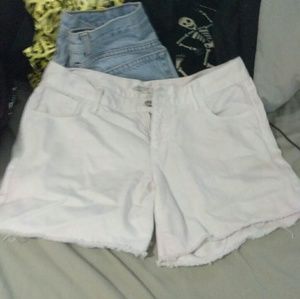 BNWOT White Old navy boyfriend shorts
