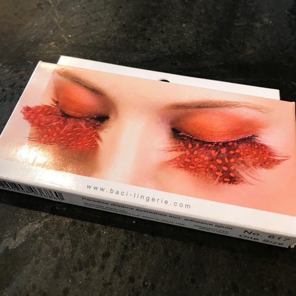 Baci Lingerie Other - HP 4 X !  Feather Eyelashes New In Box