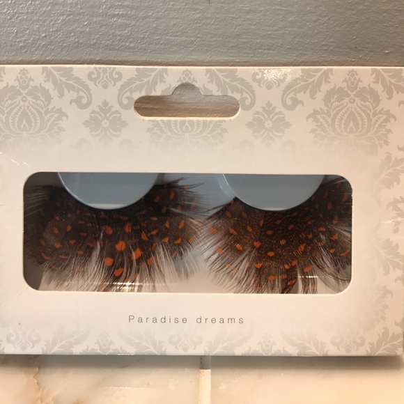 HP 4 X !  Feather Eyelashes New In Box - Picture 2 of 4