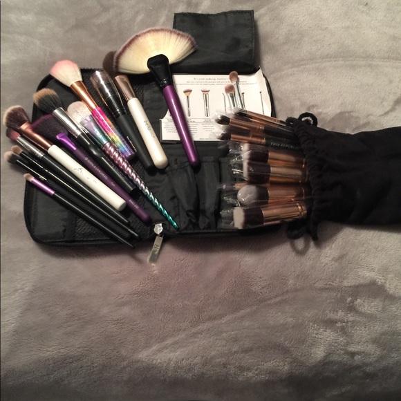 Sold - Picture 3 of 5