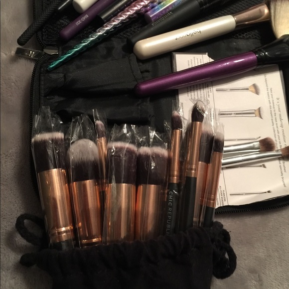 Sold - Picture 4 of 5