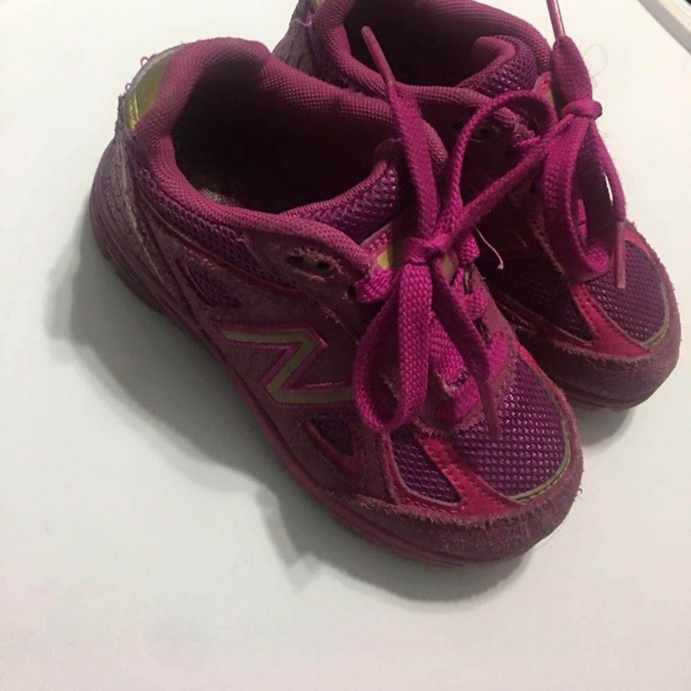 Girls shoes