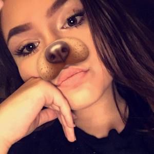 Meet your Posher, Jillian