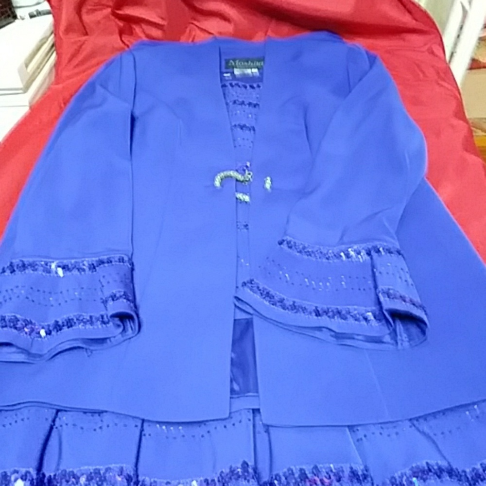 Three pieces princess cut royal blue modern suit