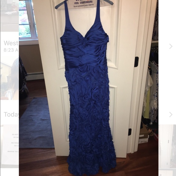 Stunning prom dress! #Prom #EveningGown #AdrianaPappell - Picture 2 of 4