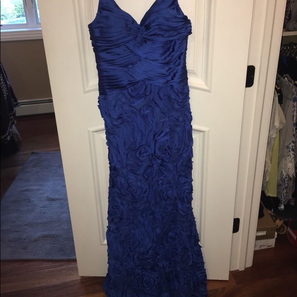 Stunning prom dress! #Prom #EveningGown #AdrianaPappell - Picture 3 of 4