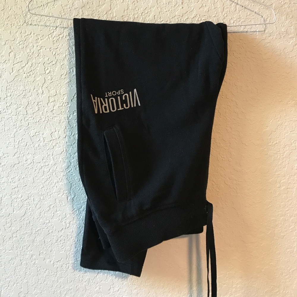 Black Ankle Fleece Pants