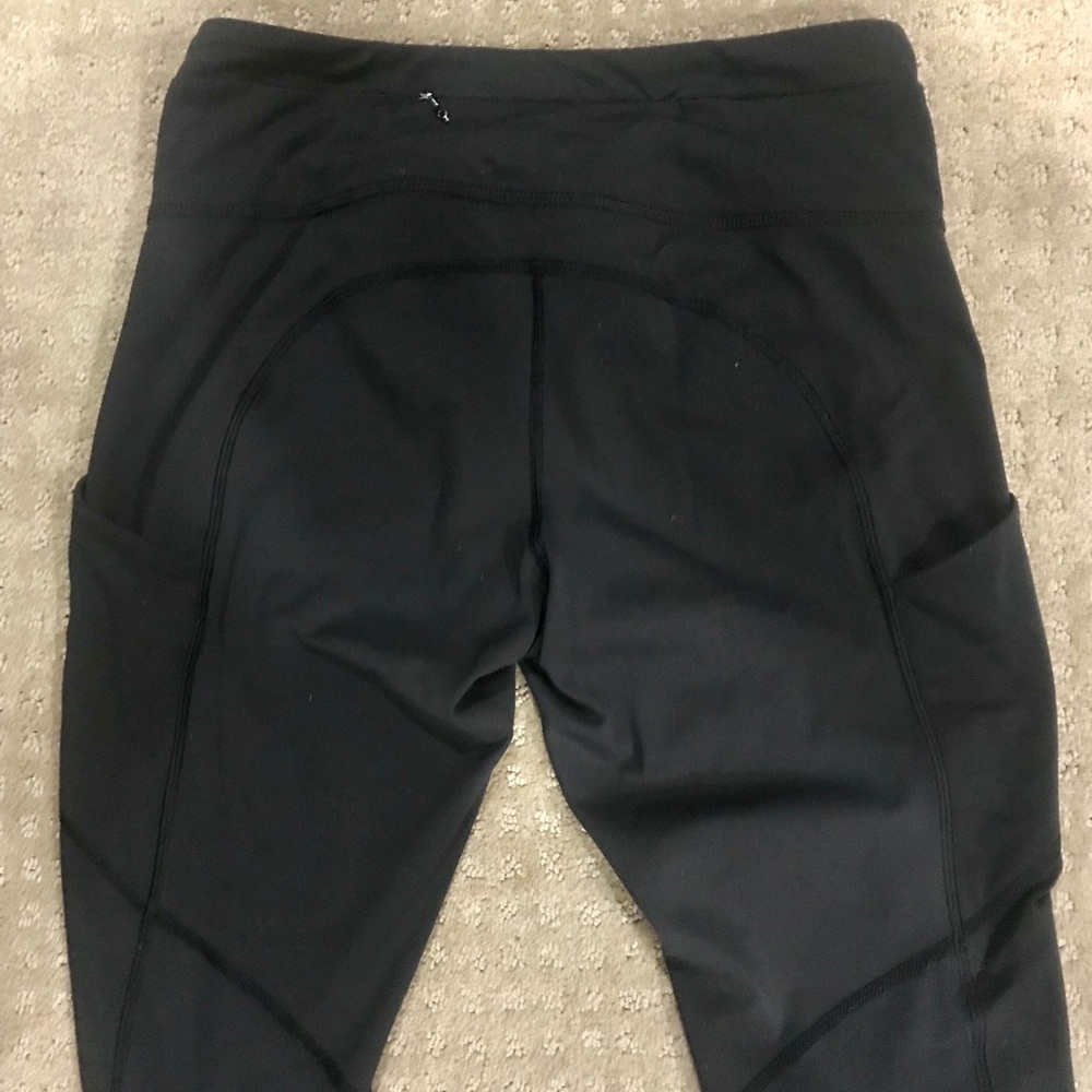 LuluLemon Black Yoga Running Leggings Size 6