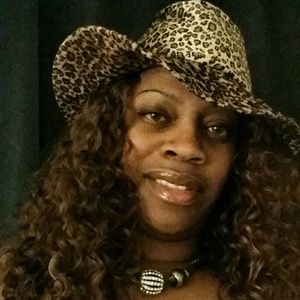 Meet your Posher, Sabrina