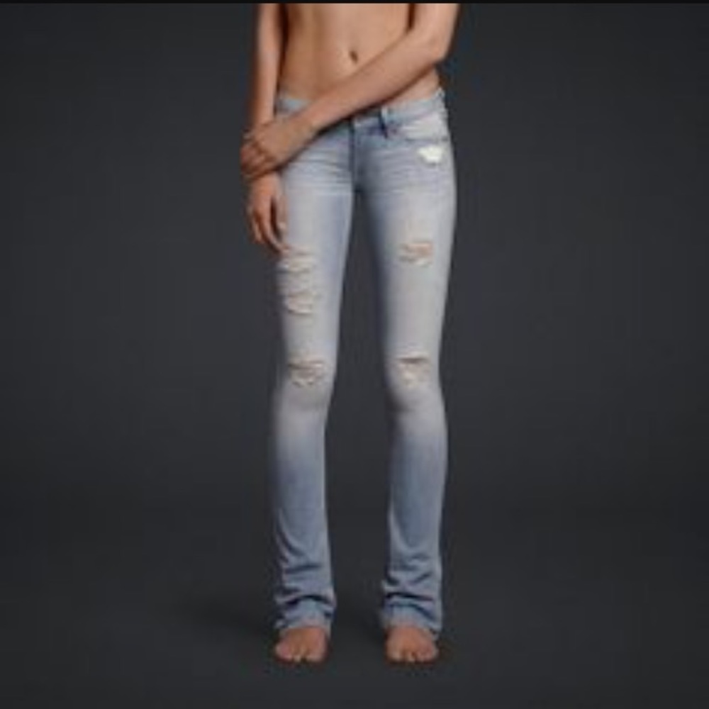 Low rise , slightly flared jeans