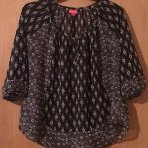 Elle XL black and white blouse