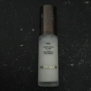 Primer from hourglass