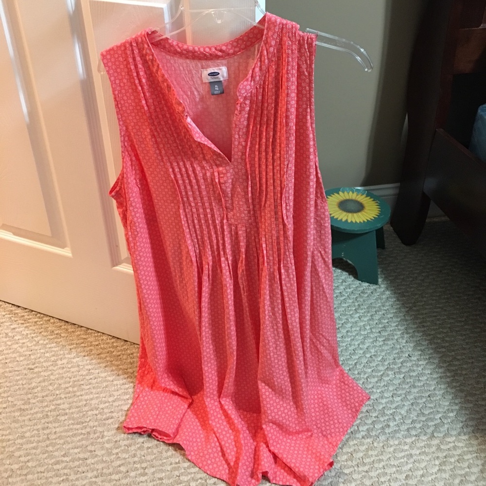 Cute dress!
