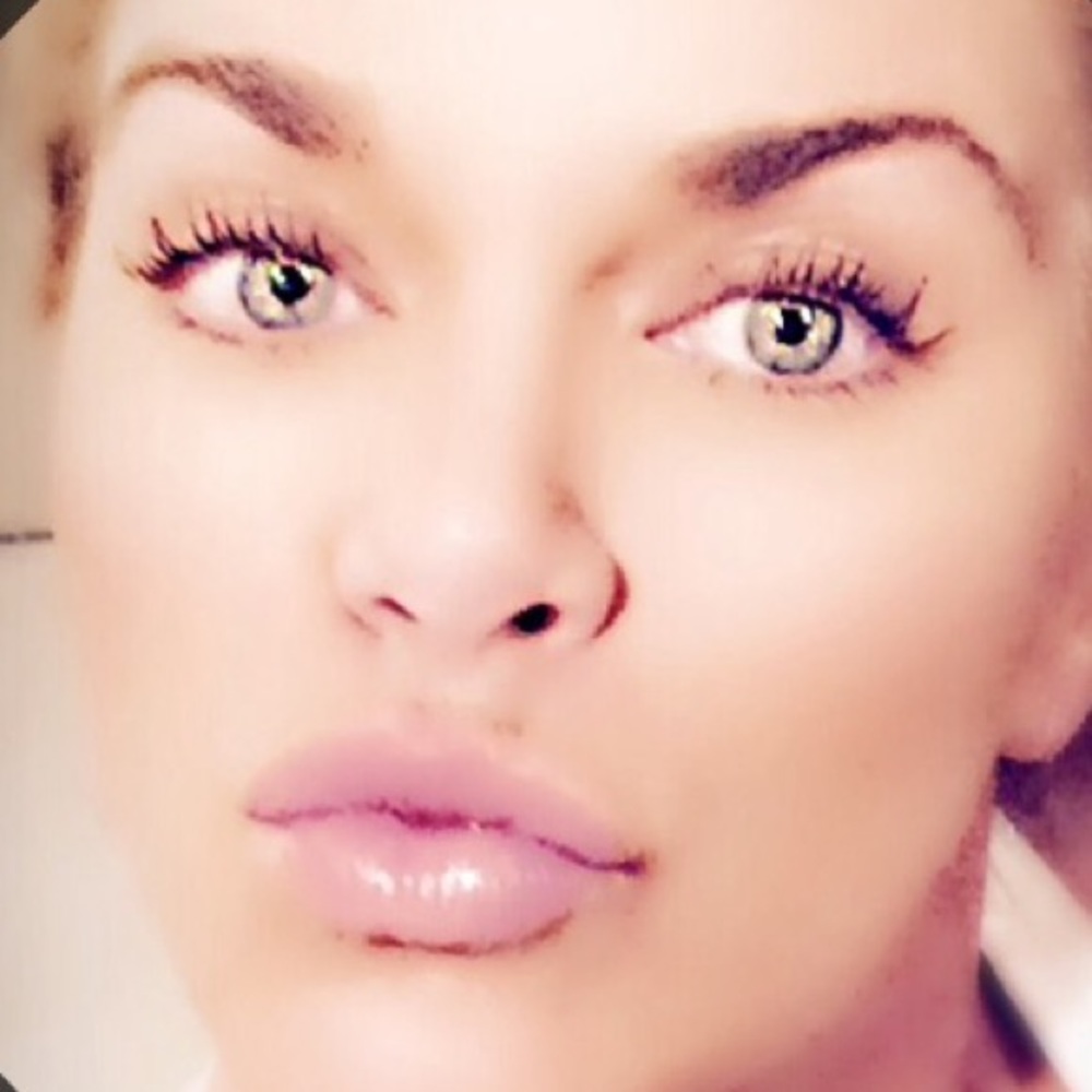 Meet your Posher, Trina