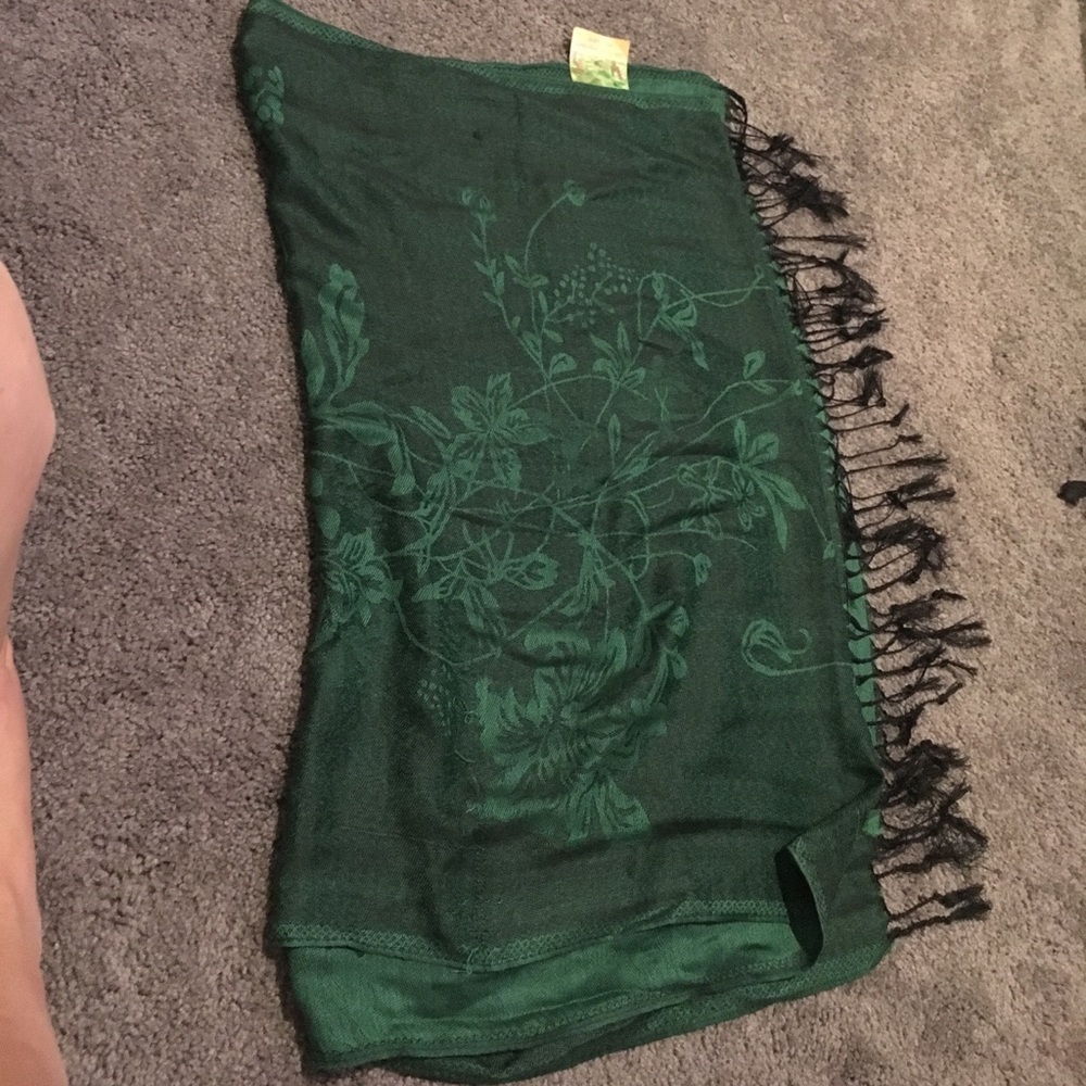 Emerald scarf/wrap
