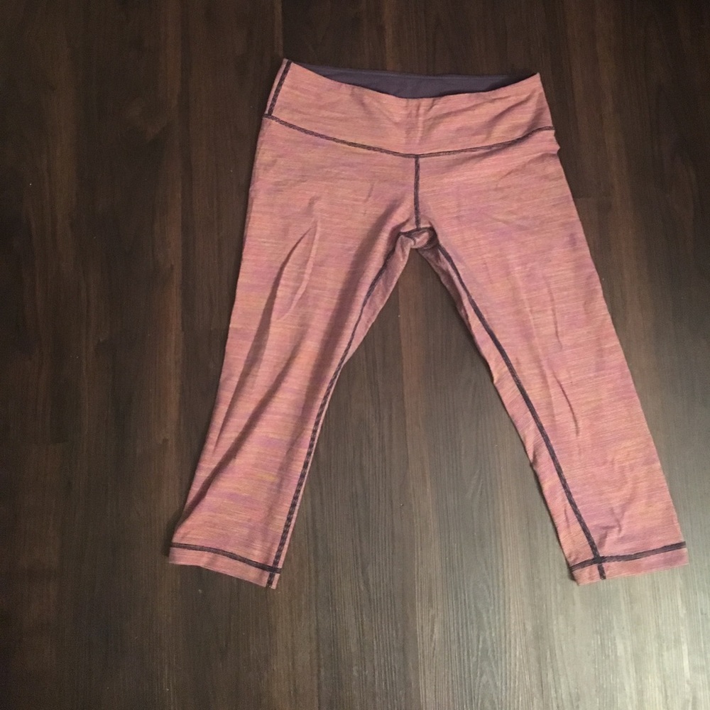 Lululemon yoga pants