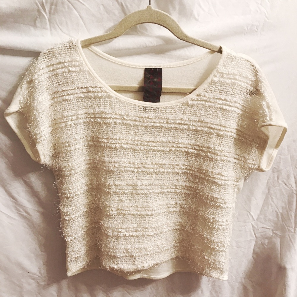 NORDSTROM | Fuzzy white crop top short sleeve top