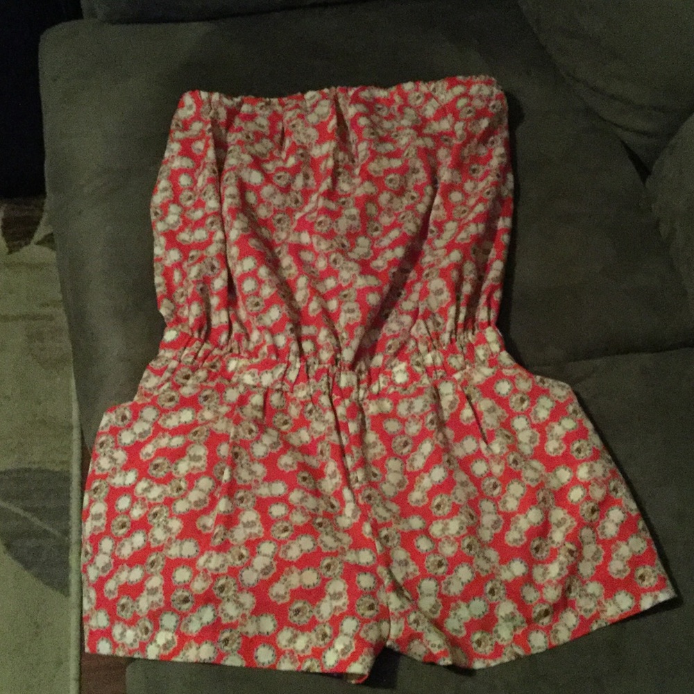 Tube romper with pockets