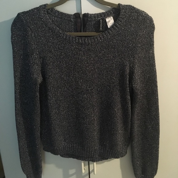 sweater - Picture 1 of 3