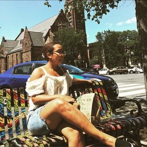 Meet your Posher, Danielle