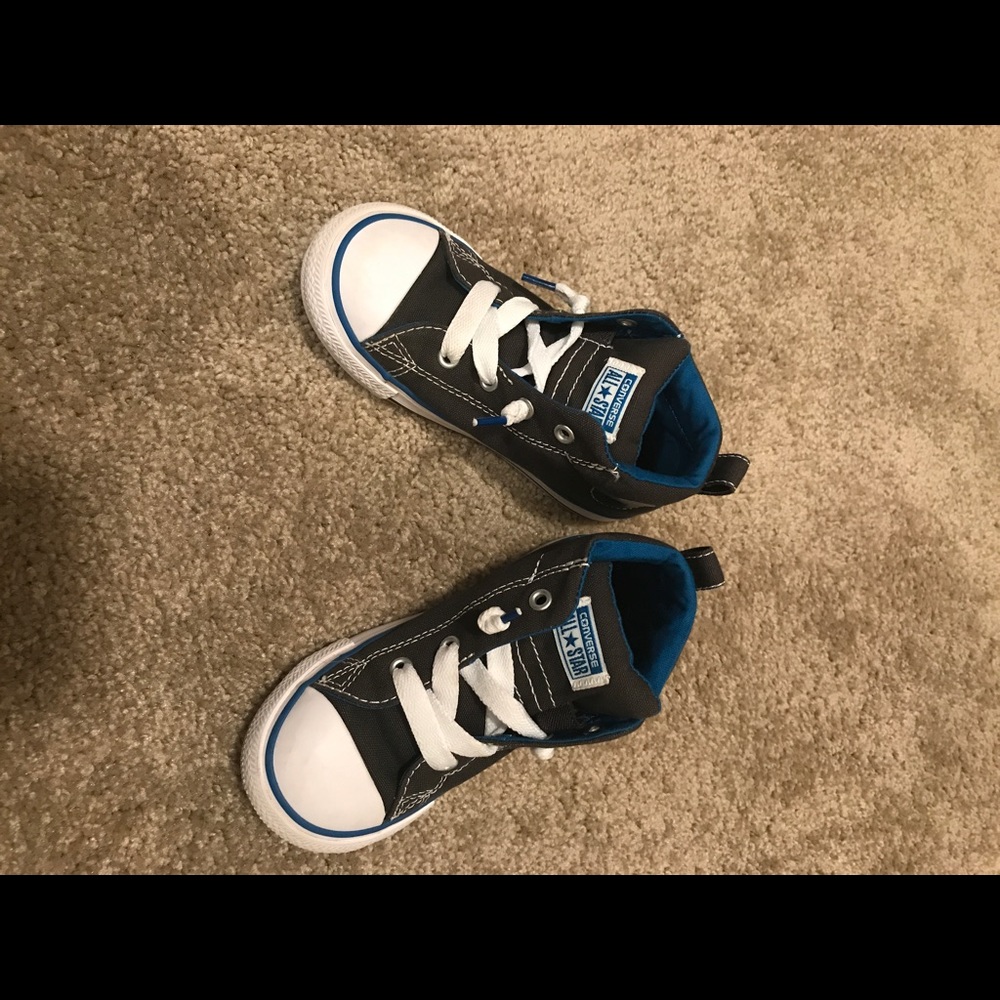 Toddler boys converse. Worn once
