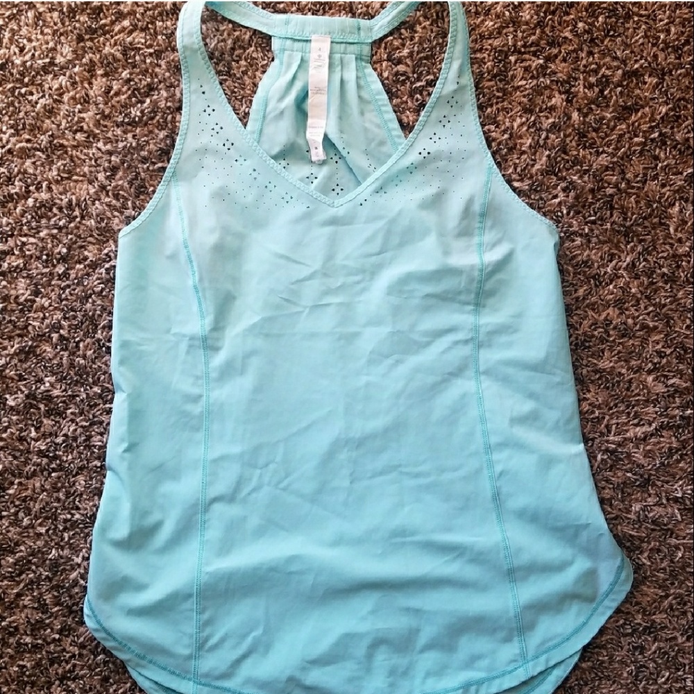 Lululemon tank
