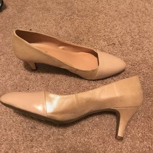 Size 11 naturalizer heels