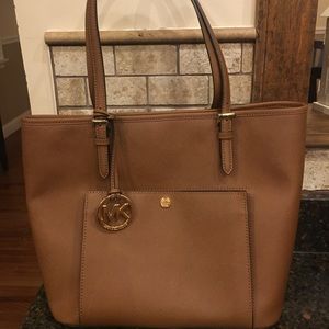 Michael Kors Tote