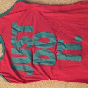 Nike tank