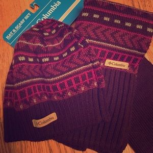 NWT Columbia Winter Hat and Scarf Set