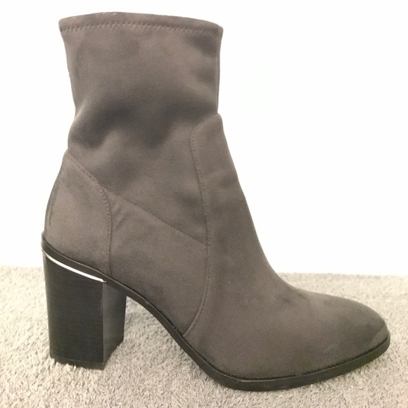 MICHAEL Michael Kors Chase Suede Ankle Booties - Picture 3 of 7