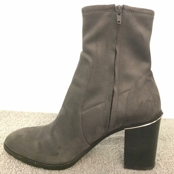 MICHAEL Michael Kors Chase Suede Ankle Booties - Picture 4 of 7
