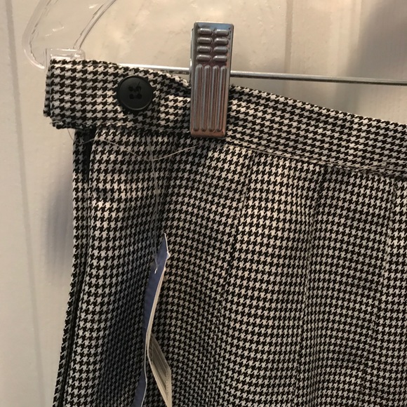 MINI SKIRT (HOUNDSTOOTH PRINT) - Picture 2 of 3