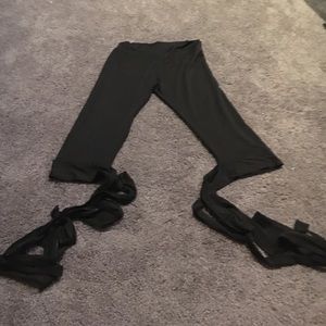 Black leggings with ankle ties