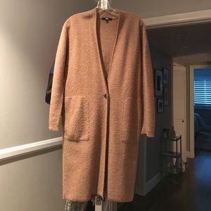Barely worn Uniqlo camel jacket