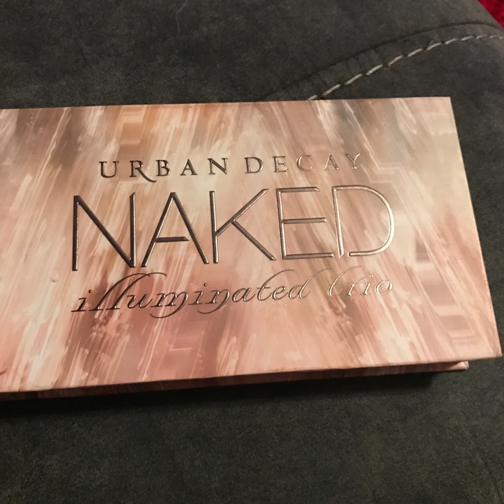 Urban Decay naked Illuminated trio highlight