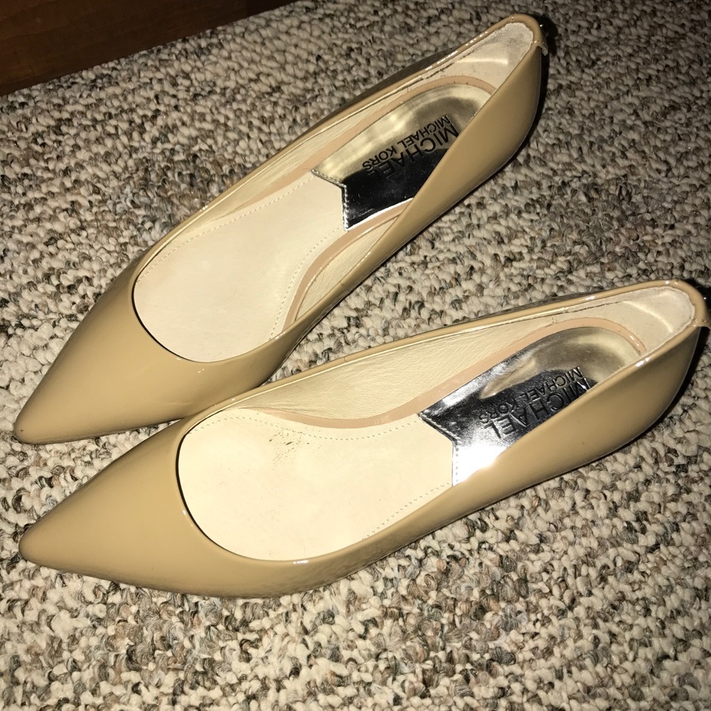 Nude MK heels size 6