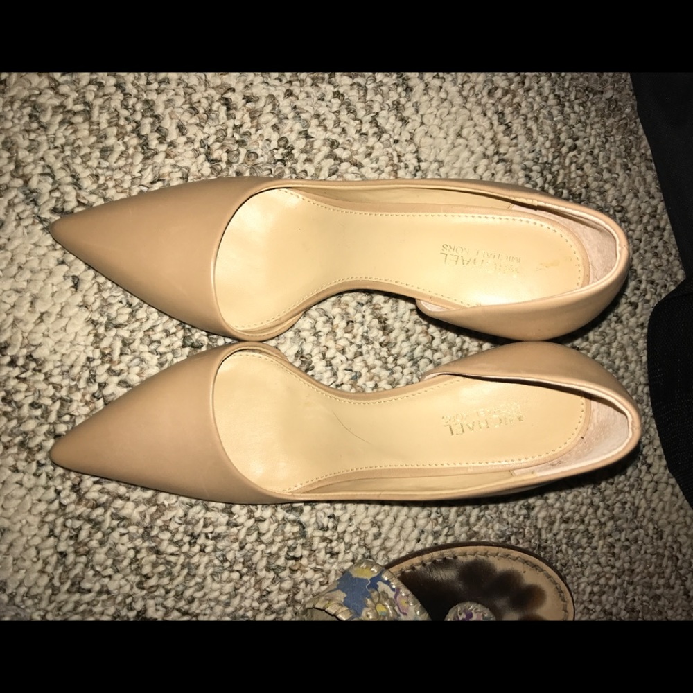 Nude MK heels size 6