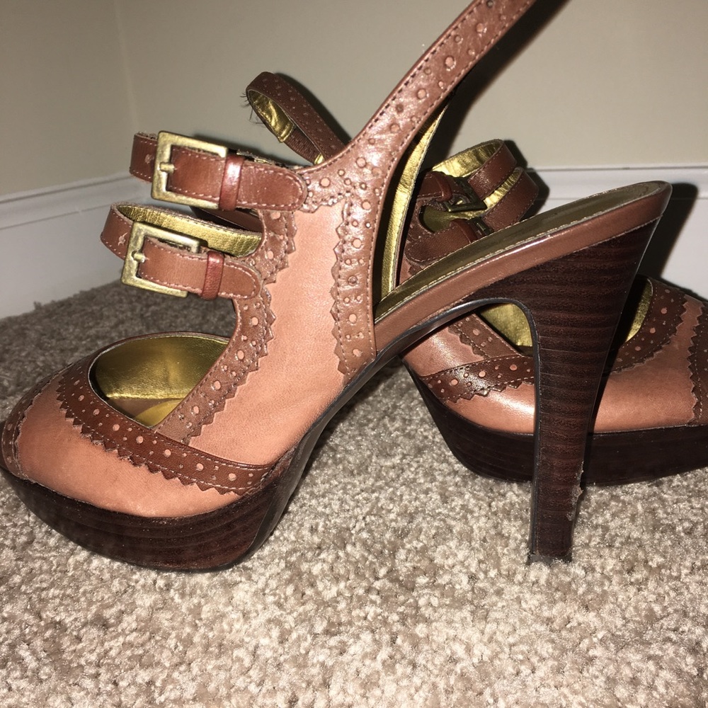 Marc Fisher Sling back heels