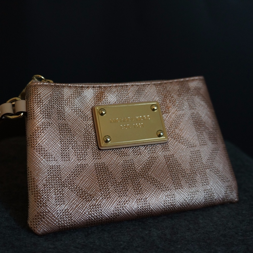 Cute Michael Kors Small Purse Authentic